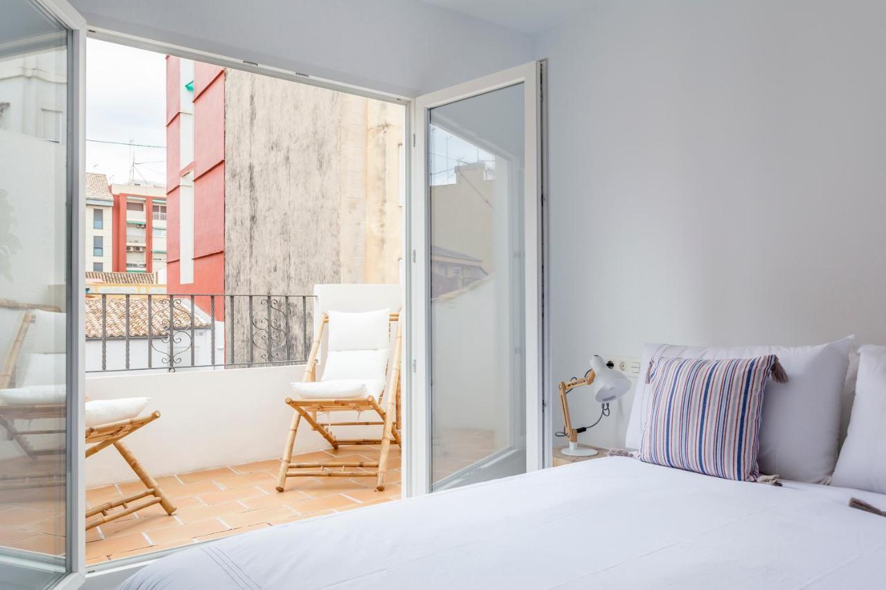 Three Floor House With Terrace Valência Exterior foto